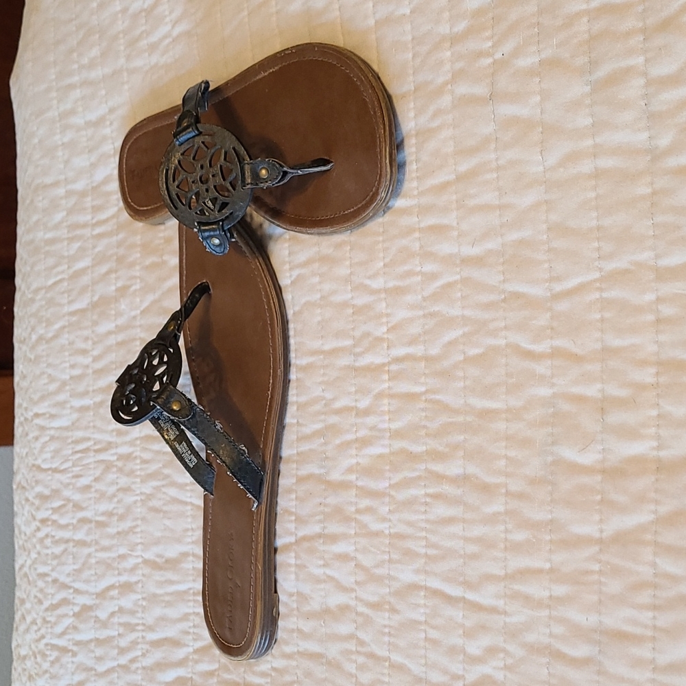 Sandals - Picture 3 of 3